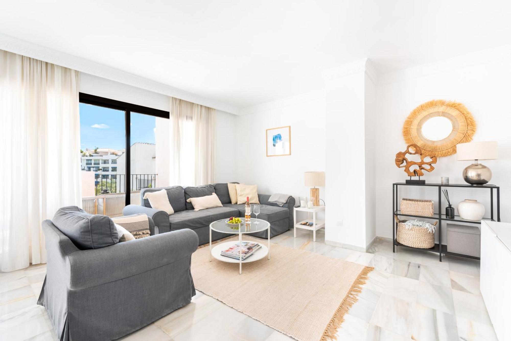 511 Jardines Del Puerto Banus Apartment